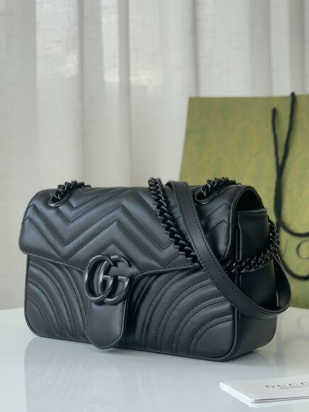 GUCCI Black Leather GG Marmont Shoulder Bag - Picture 2 of 9